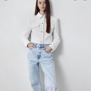 ZARA Textured Cropped Blazer with Gold Buttons In Oyster White Size M